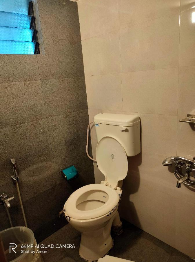 Hotel Sai Krupa Ahmedabad Exteriör bild